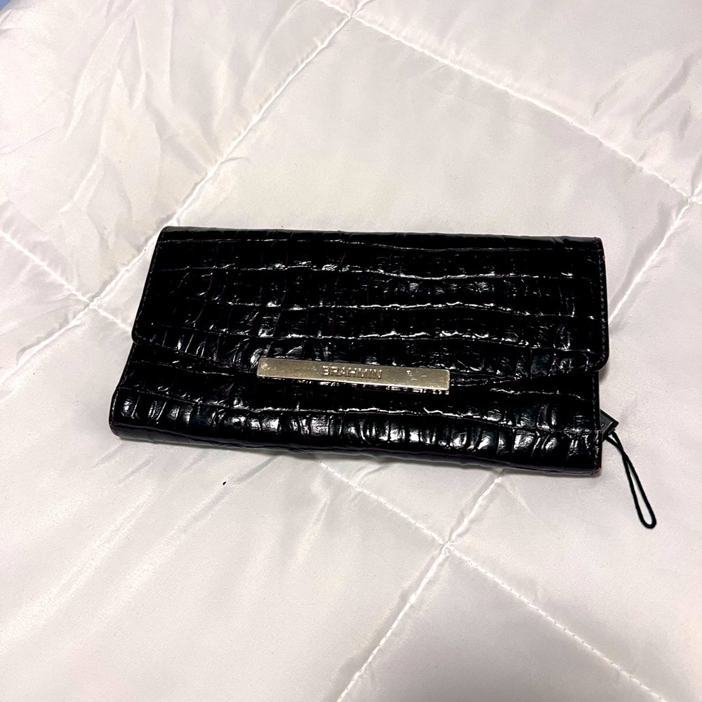 Brahmin wallet